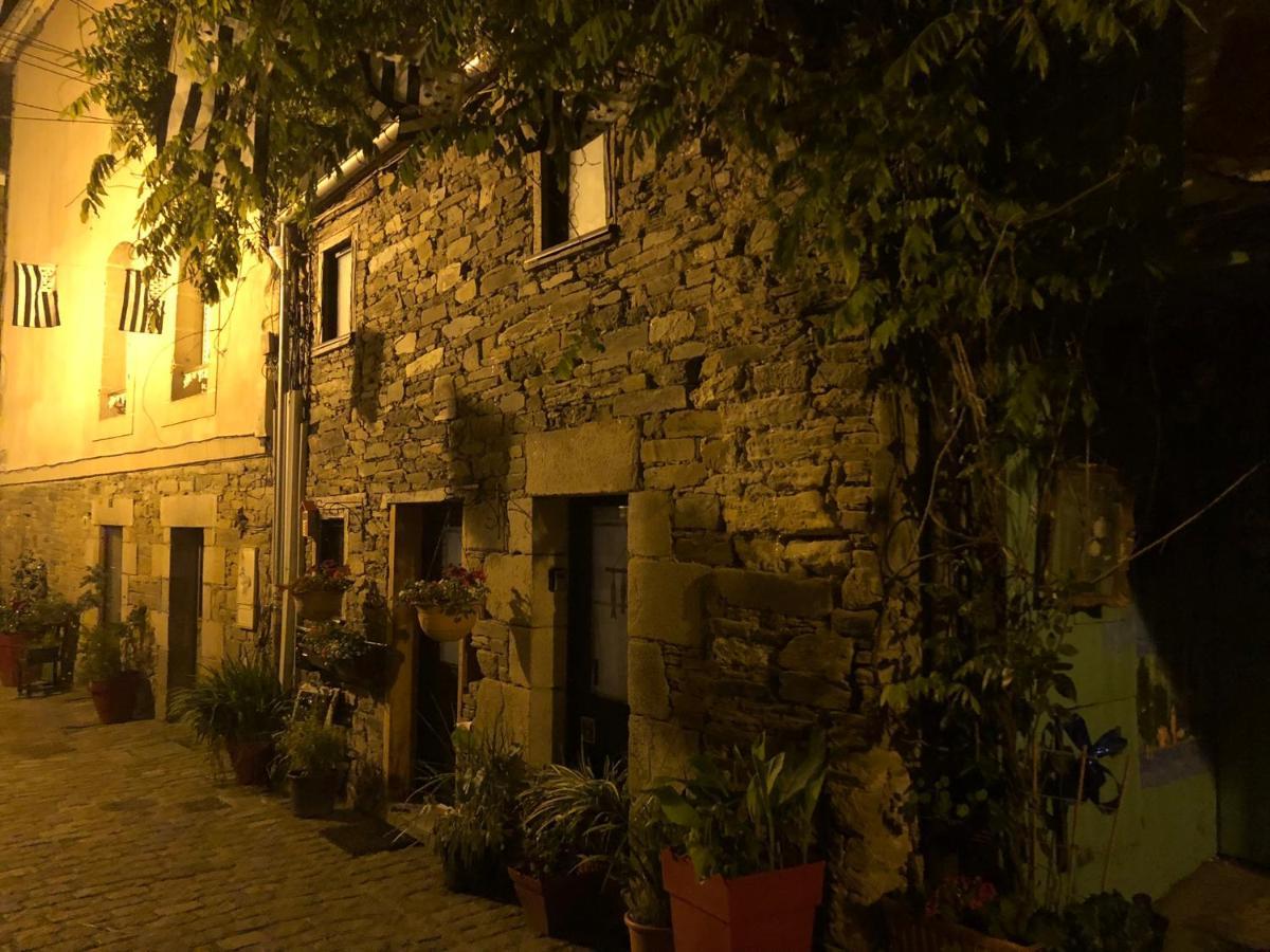 Au Coeur Du Quartier Historique Villa Lannion Eksteriør bilde